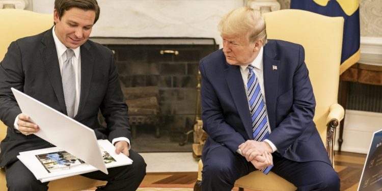 Perché il tentativo dei media di dividere DeSantis e Trump non può funzionare