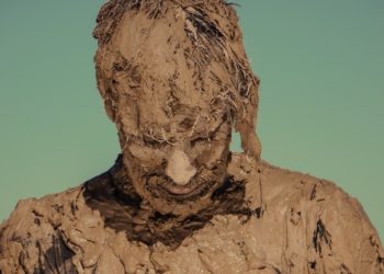 Secondo voi l’umano deve diventare inumano per evolvere?