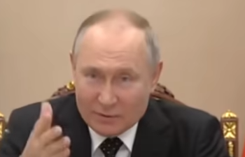 Il discorso di Putin: “La Russia non aveva altra opzione se non quella di invadere l’Ucraina perché l’Occidente ci ha ingannato sull’espansione della NATO”