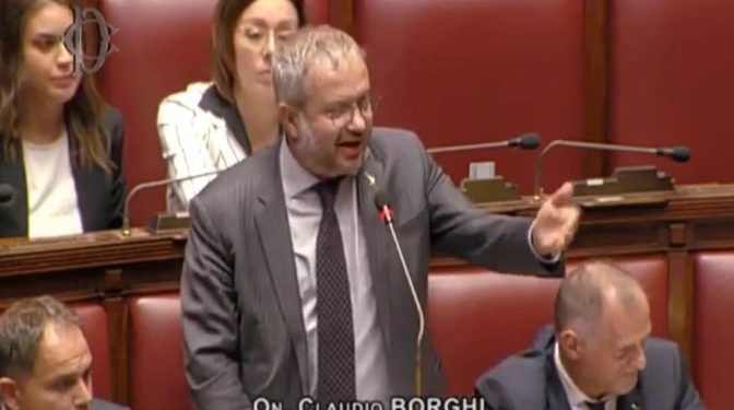 Lo strano caso di Como, dove i “traditi” dalla Lega-falsa sovranista rispondono a tono: Claudio Borghi (detto Aquilini), 77 voti. Un trionfo!