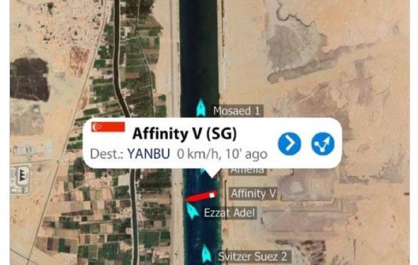 Altra nave di traverso nello stretto di Suez. Lo vogliamo capire che o si cancella l’euro o l’EU verrà annichilita?