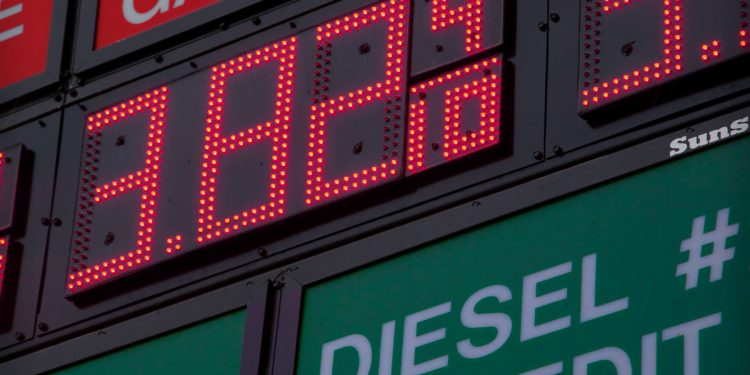 Perchè non c’è nulla da festeggiare per il successo dei BTP Italia: pagano immensamente di più degli omologhi stranieri!