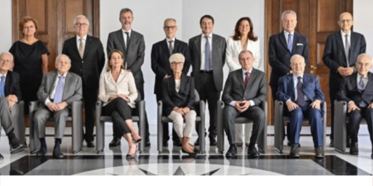 La Consulta e l’ignavia di non decidere. E i grandi media che inventano le loro verità