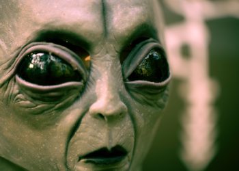 Ma dai… vogliono DAVVERO lanciare una psyop sugli UFO?