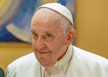 Breaking – Nel totale silenzio dei media italiani, il gen. Mark Milley visita Papa Francesco a Roma