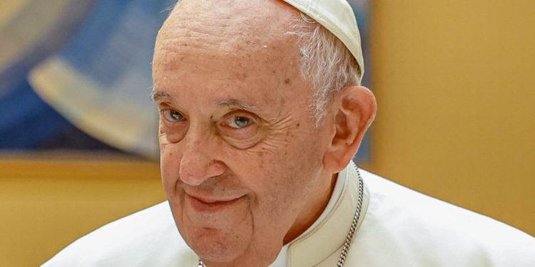 Breaking – Nel totale silenzio dei media italiani, il gen. Mark Milley visita Papa Francesco a Roma