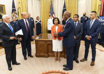 Cambio al vertice delle FFAA USA: arriva il gen Q. Brown