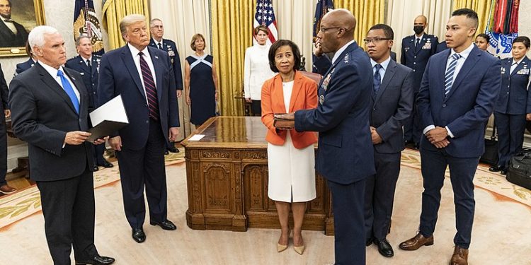 Cambio al vertice delle FFAA USA: arriva il gen Q. Brown