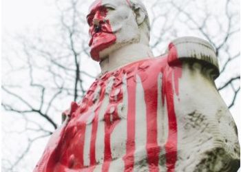 Il boomerang di Davos: dopo Black Lives Matters ora tutto il mondo libero tifa Niger e Gabon contro Parigi!