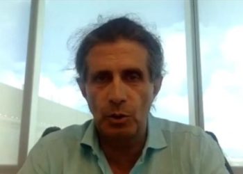 La grandissima scoperta del prof. Michele Carbone, italiano, sulla concerogenicità indotta dal virus SV40 (collegato anche al COVID e/o spike?)