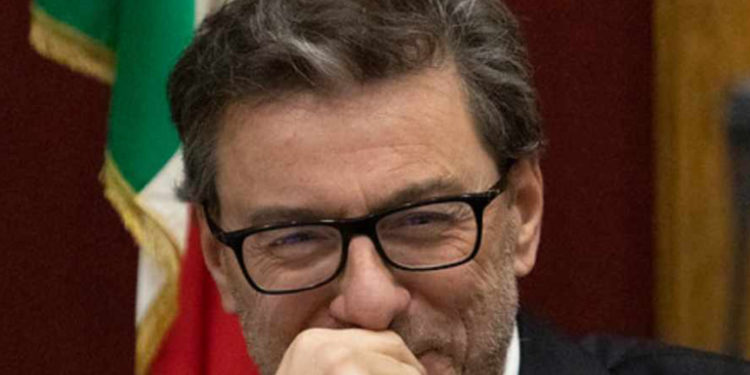I partiti atlantici cancellano  il MES/ESM (con M5S e FdI). La Lega/Renzusconi voleva votarlo “ma non è aria”. E Salvini appoggia Giorgetti
