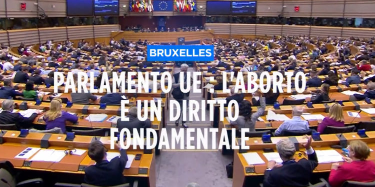 L’apparente assurdità dell’aborto in costituzione EU in carenza di giovani da far lavorare