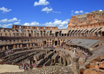 Panem et Circenses: nel silenzio generale l’America salva il calcio italiano, altrimenti in decomposizione (per volere di Londra e Parigi)