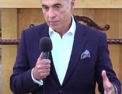 Lo strano caso del Premier romeno in pectore, Georgescu, deragliato via TikTok proprio mentre Trump dice di voler uscire dalla NATO (terminandola)