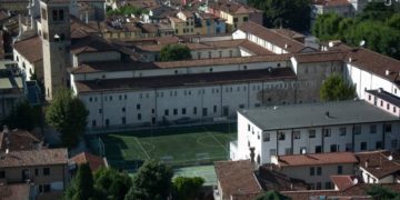 Ormai il 60% delle squadre italiane di calcio sono di proprietà straniera, soprattutto americana! E se l’EU sfiderà militarmente gli USA, che si fa?