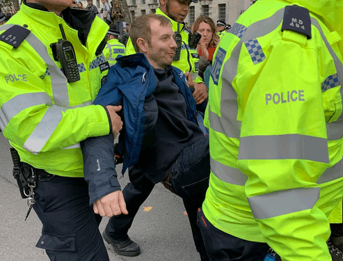 La tragica incapacità europea di riconoscere che Trump ha vinto: con meritocrazia e… atomica! (EU verso un nuovo liberalismo autoritario)