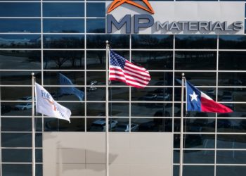 Se l’America all’occorrenza sa anche essere “Cina”: come correggere il capitalismo (condannando l’EU veterocoloniale ed elitaria)