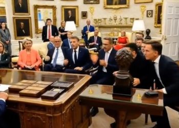 Spettacolare dietrofront di Zelensky a Washington! Concorda con Trump su tutto (sia territori che la pace, non il cessate il fuoco) rinnegando le pretese dell’Europa!