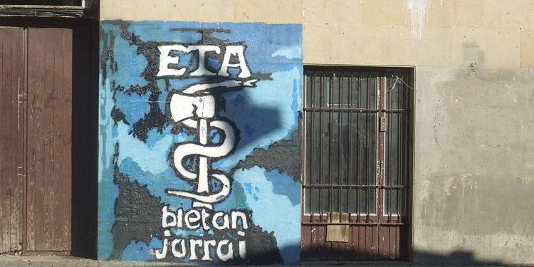 Anniversario: perchè l’ETA, terroristi baschi, fermò la lotta armata in contemporanea all’instaurazione del Governo di Mario Monti in Italia (voluto dall’EU?)