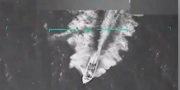 Trump: “Le Forze Armate USA colpiranno chi contrabbanda droga negli Stati Uniti”. “Presto attacchi anche in terraferma”